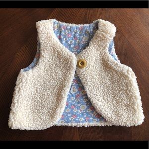 Baby Boden Reversible Sherpa Vest, 3-6 M